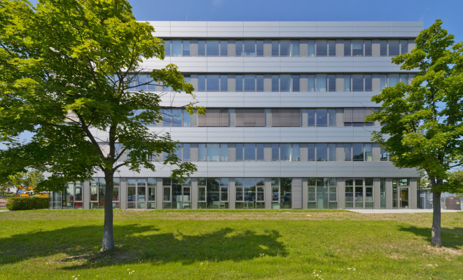 mbb Weimar · Fassaden-Referenz Siemens (Foto © Michael Miltzow)